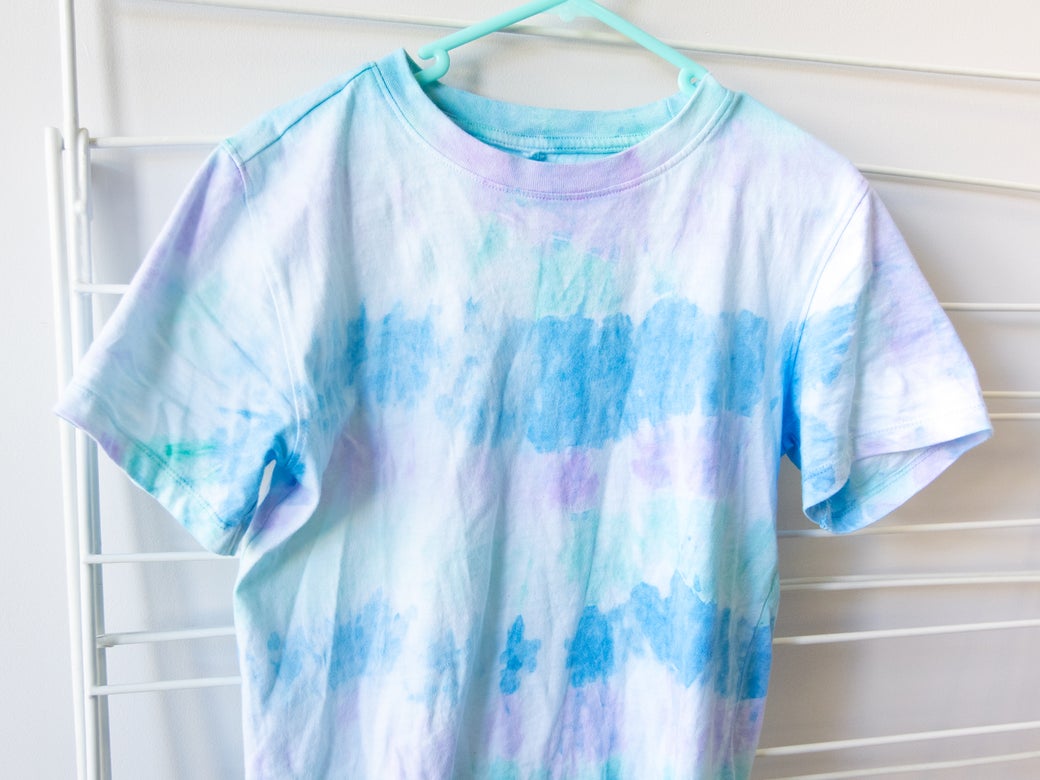 Safety Precautions When Using A Tie Dye Remover Product