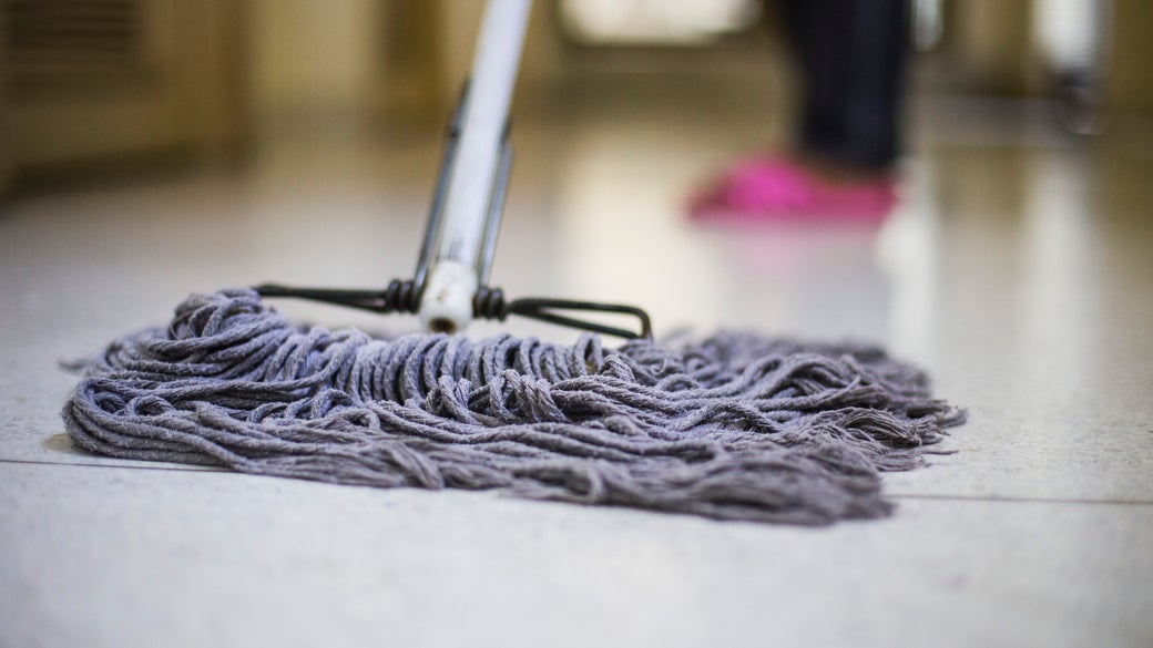 How to Mop Floors with Bleach
