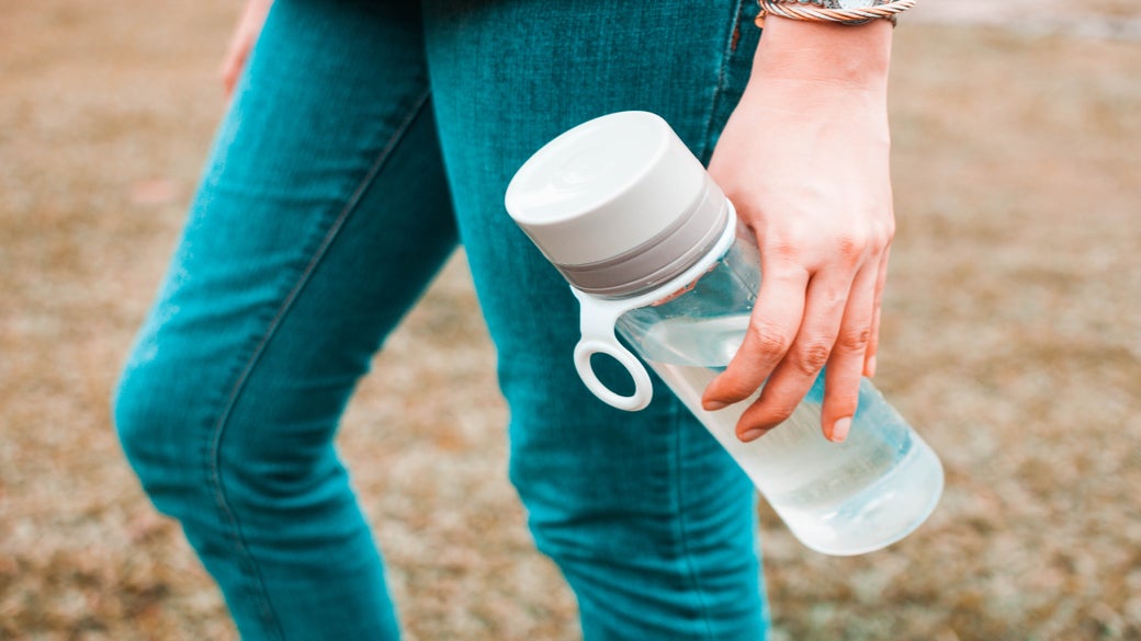 How to clean a water bottle to prevent germs and bacteria