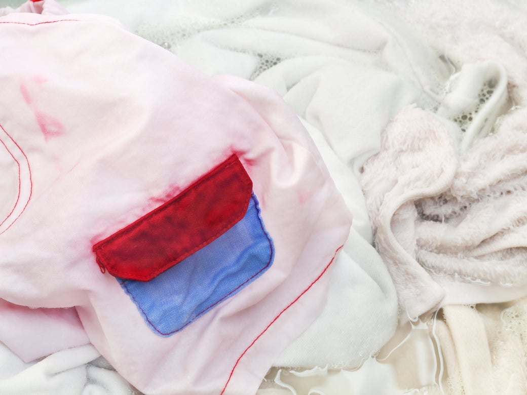 How to Remove Color Bleeding From Clothes