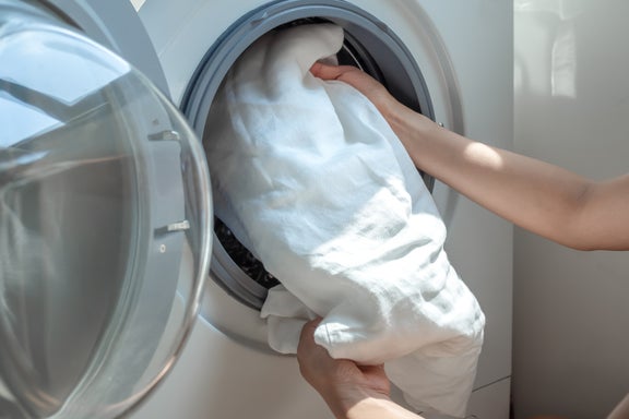 How to Get Rust Stains Out of Clothes From Washing Machine
