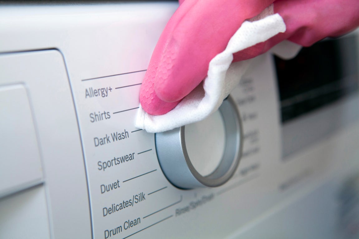 wiping washing machine with disinfecting wipes